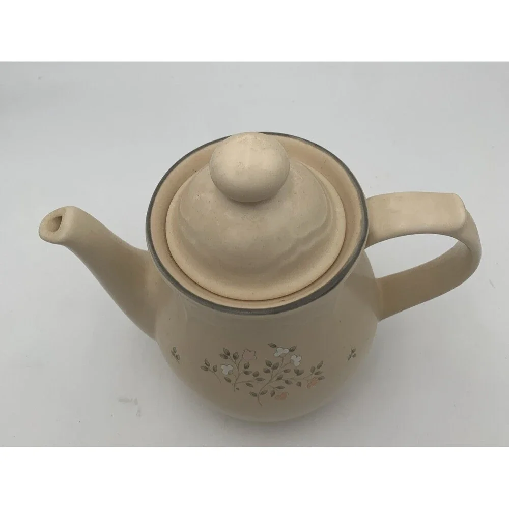 Remembrance by Pfaltzgraff 48 OZ. BEVERAGE SERVER ,Creamer & Sugar Bowl No Lid
